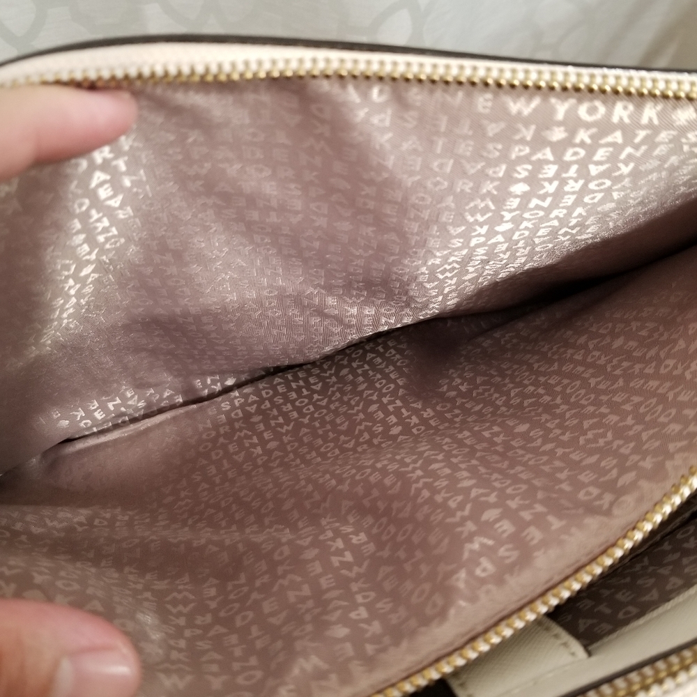 Kate Spade Purse - Picture 7 of 8